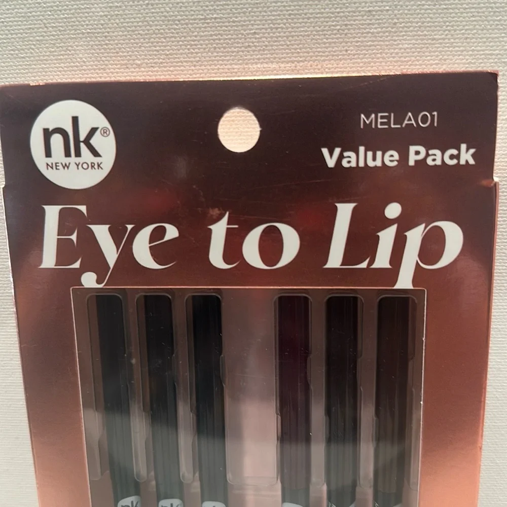 NK Makeup Eye to Eye Auto Eyeliners in Black,Brown,Brown, Choco(6) pack.